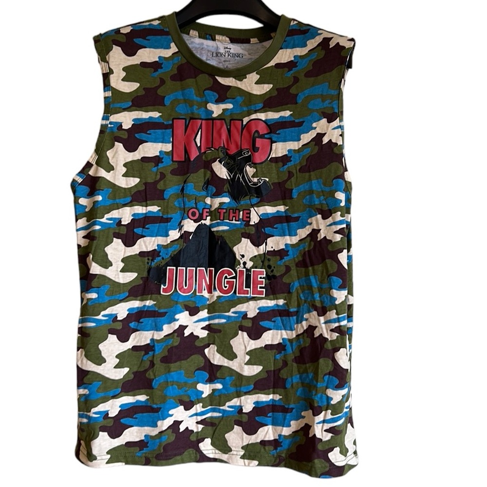 Disney The‎ Lion King top size large sleeveless camouflage